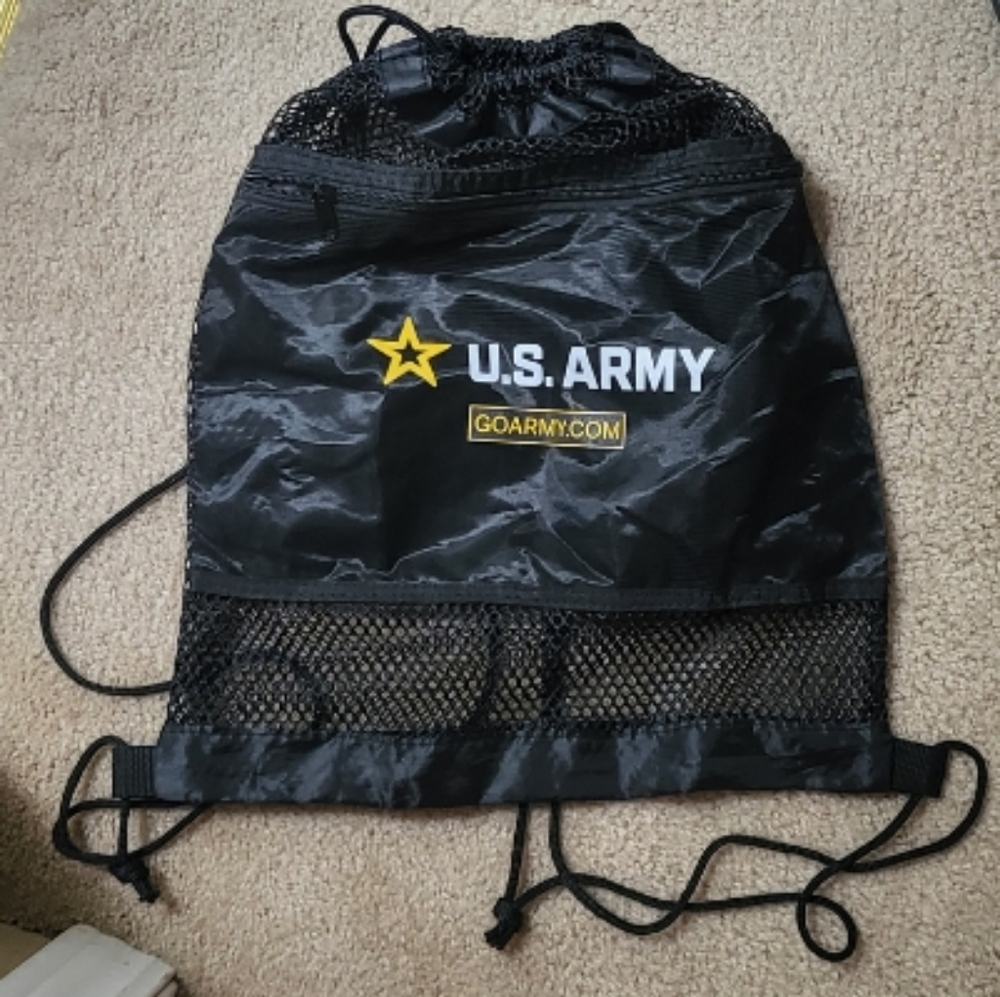 U.S. Army Black T-Shirt - Picture 2 of 2